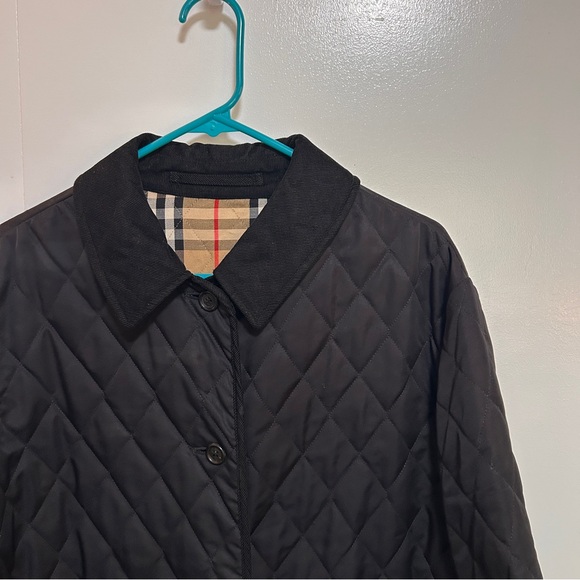 Burberry Black Quilted Women's Barn Jacket - Picture 2 of 8